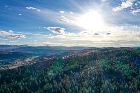 Tiny photo for 28000 SE Paulina Highway, Prineville, OR 97754 (MLS # 220212205)