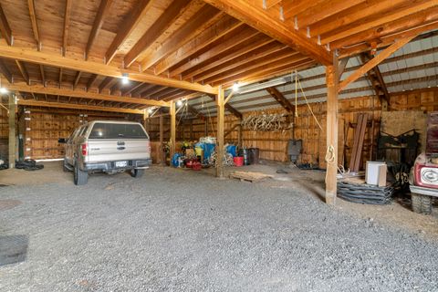 Tiny photo for 28000 SE Paulina Highway, Prineville, OR 97754 (MLS # 220212205)