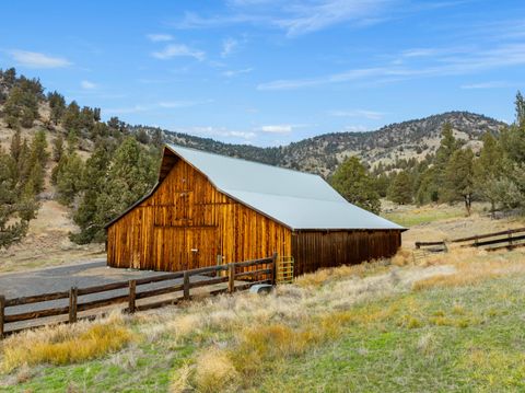 Tiny photo for 28000 SE Paulina Highway, Prineville, OR 97754 (MLS # 220212205)