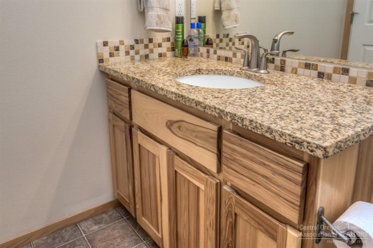 Paulina Peaks - Residential