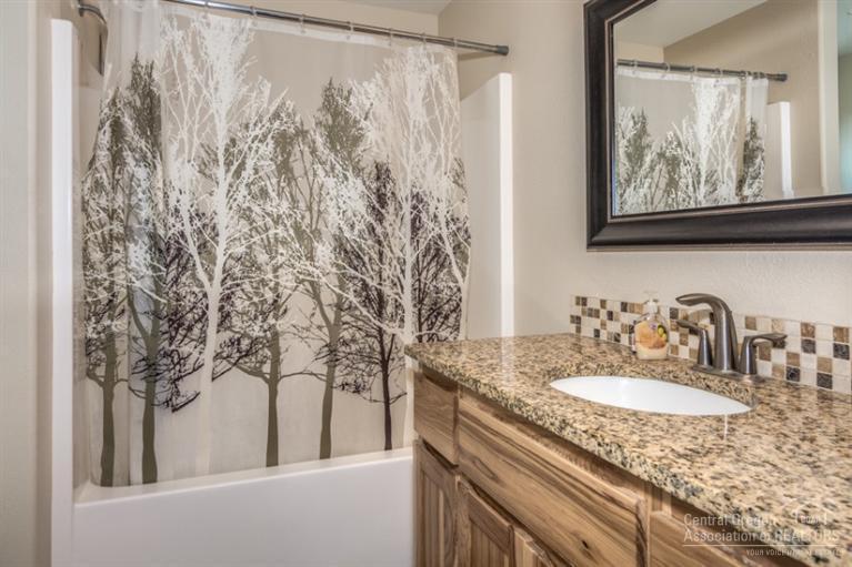 Paulina Peaks - Residential