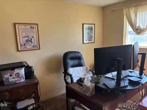 Tiny photo for 4810 Derby Place, Klamath Falls, OR 97603 (MLS # 220224603)