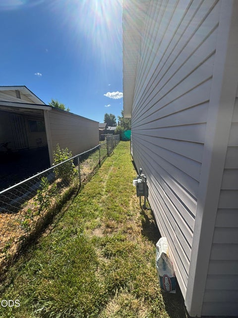 Tiny photo for 4810 Derby Place, Klamath Falls, OR 97603 (MLS # 220224603)