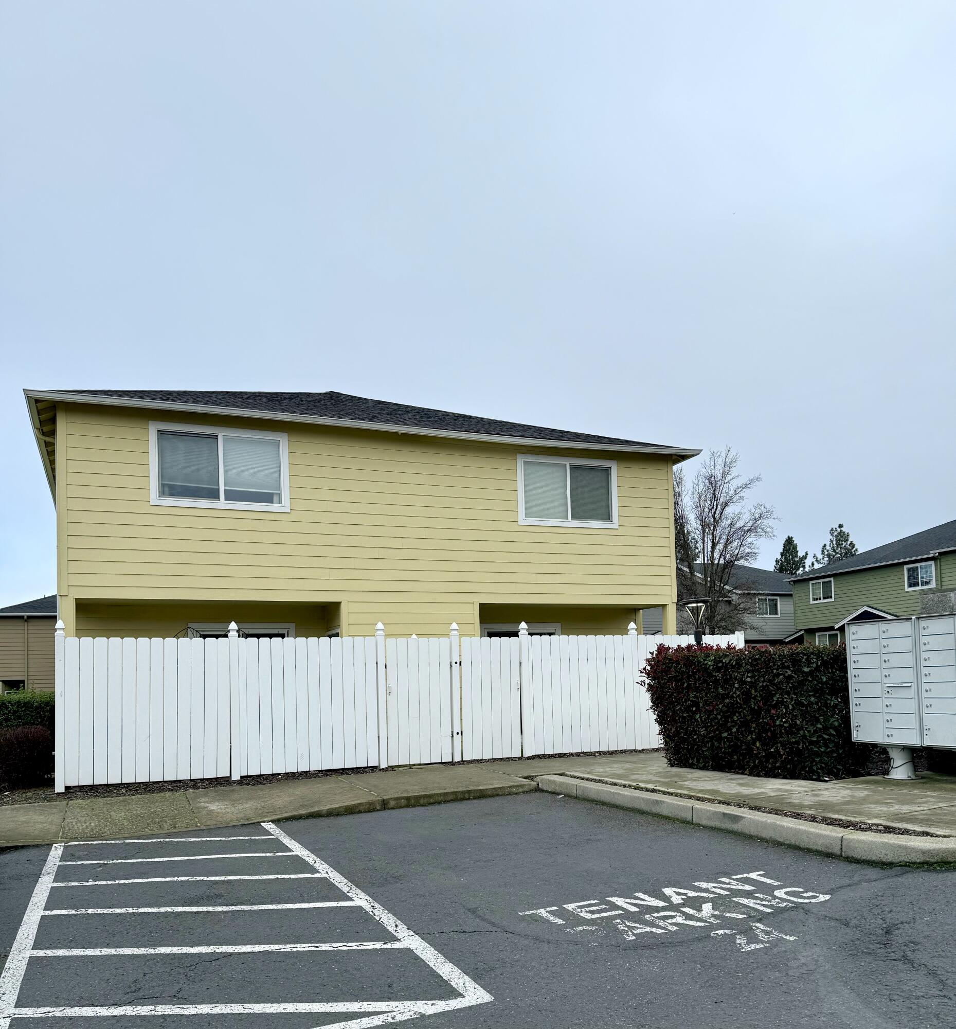 Townhomes At Oak Court Phases 1, 2, 3And 4 - Residential