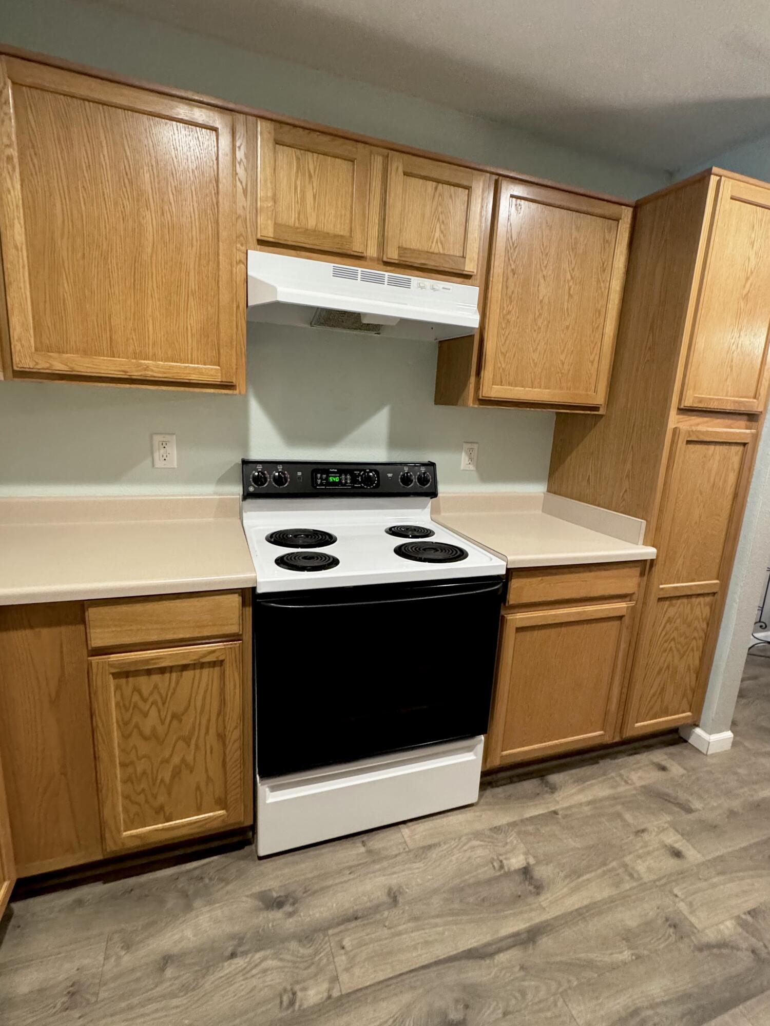 Townhomes At Oak Court Phases 1, 2, 3And 4 - Residential