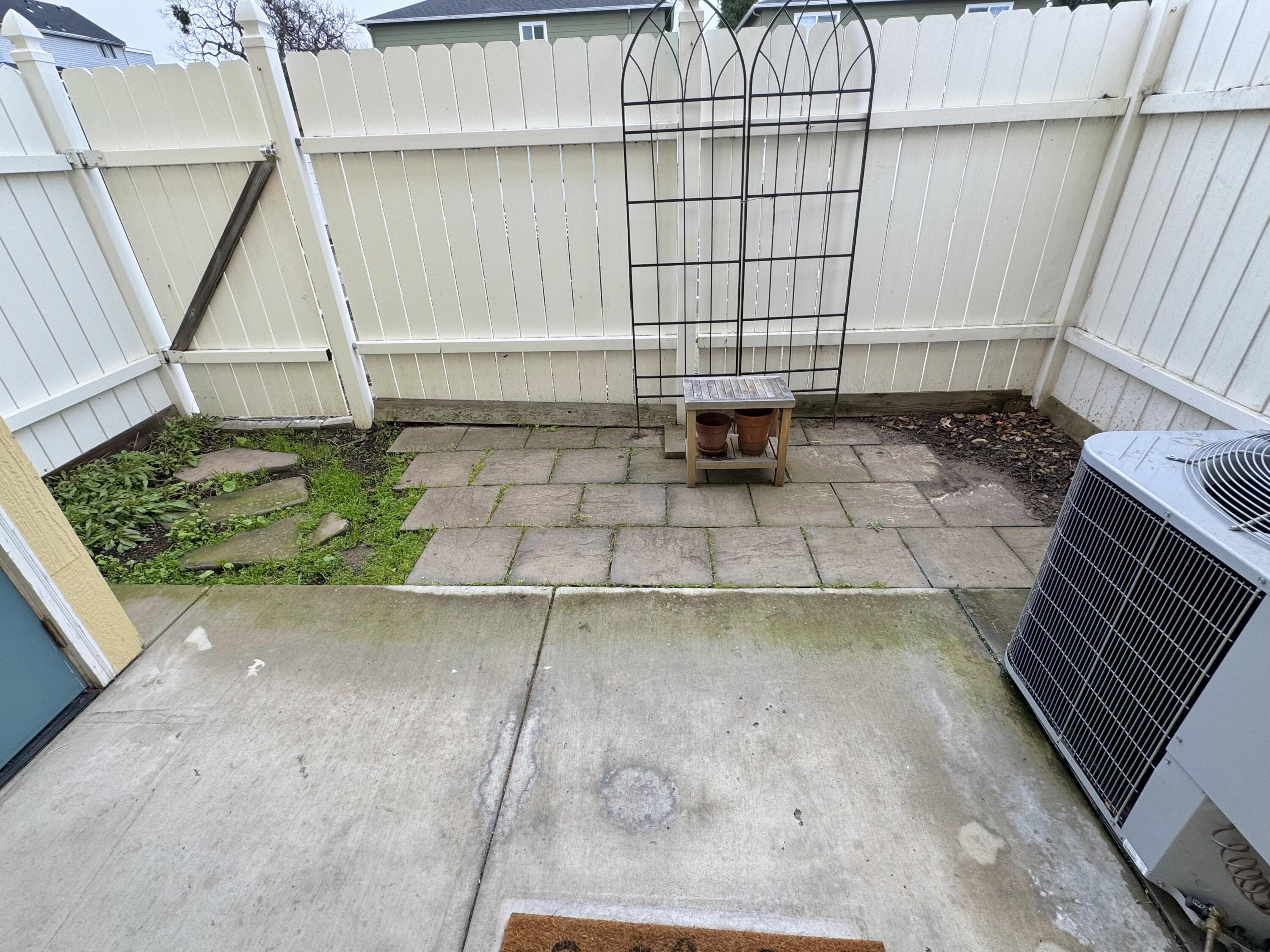 Townhomes At Oak Court Phases 1, 2, 3And 4 - Residential