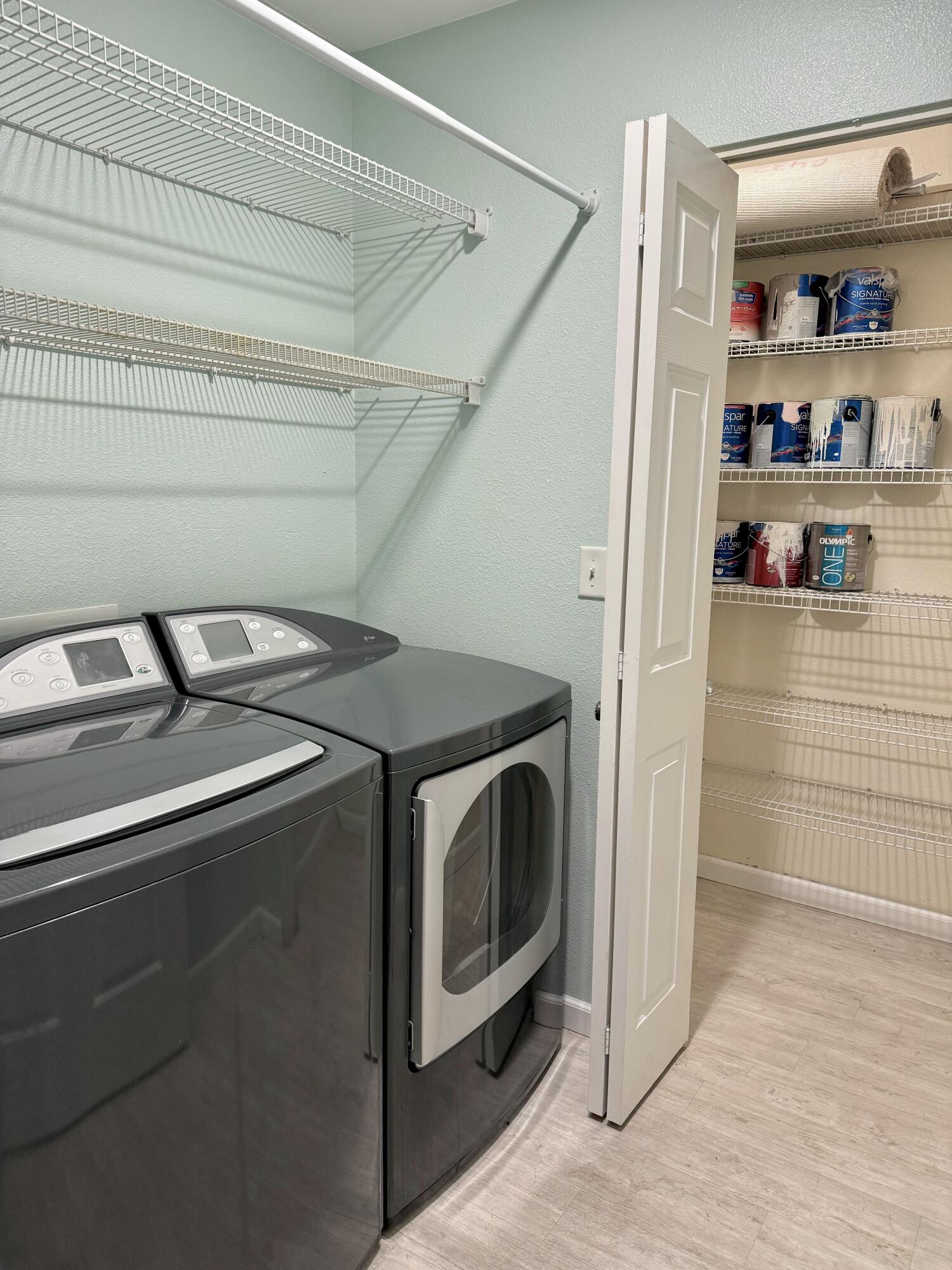 Townhomes At Oak Court Phases 1, 2, 3And 4 - Residential