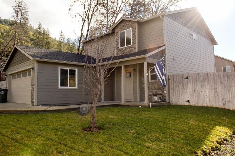 Manzanita Hills - Residential