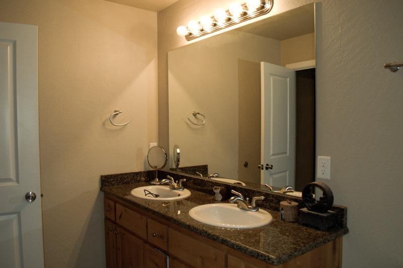 Manzanita Hills - Residential