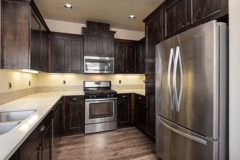 Tiny photo for 3179 SW 28th Street, Redmond, OR 97756 (MLS # 220216920)