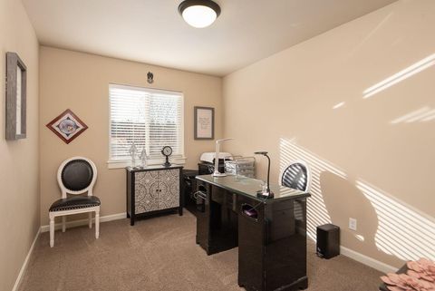 Tiny photo for 3179 SW 28th Street, Redmond, OR 97756 (MLS # 220216920)