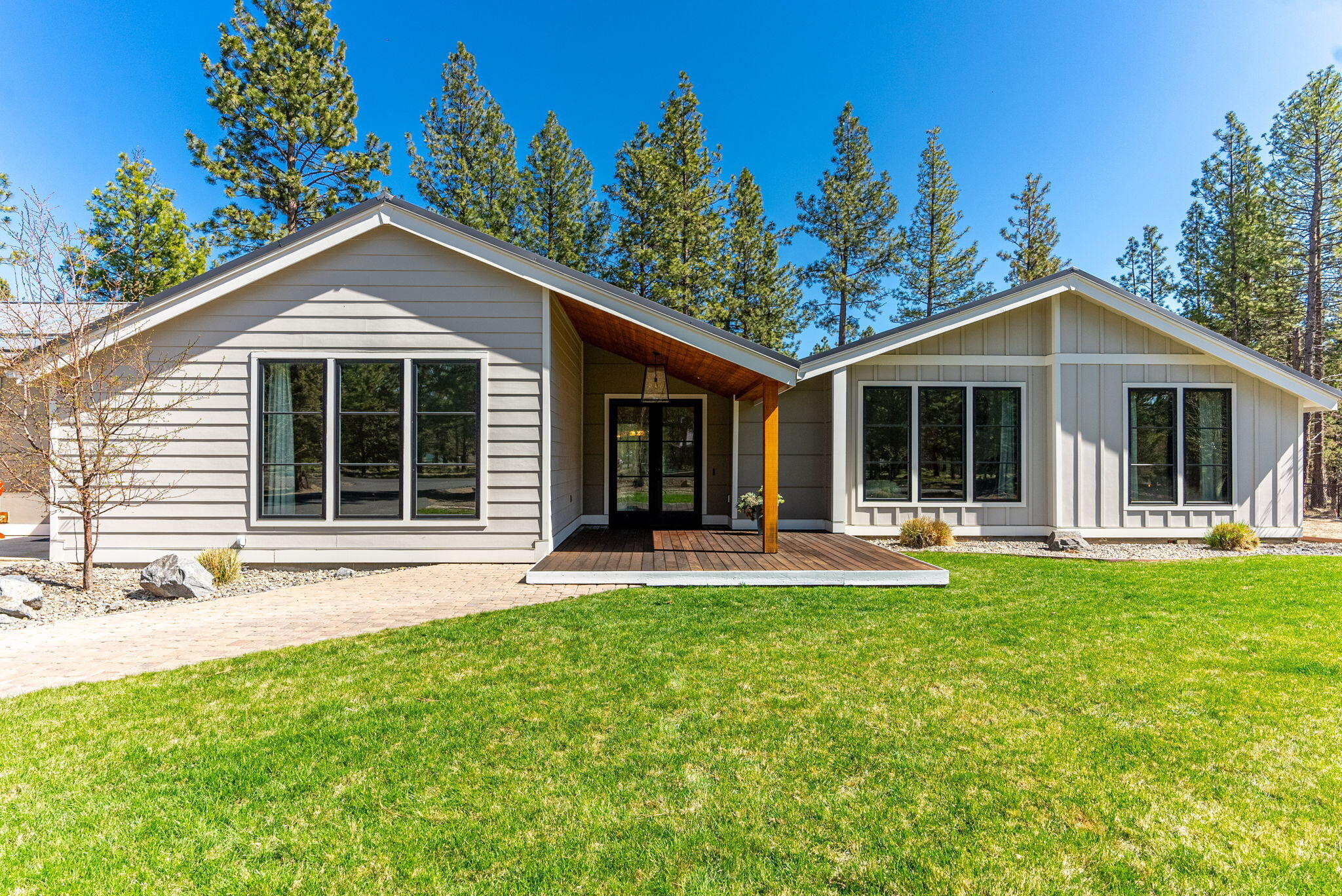 63444 NW Bridle Lane