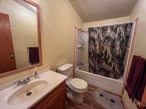 Tiny photo for 15737 Camino De Oro Avenue, La Pine, OR 97739 (MLS # 220214307)