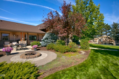 Tiny photo for 15520 SW Culver Highway, Culver, OR 97734 (MLS # 220229192)