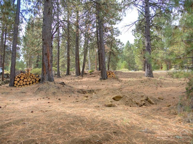 Deschutes RiverWoods - Land