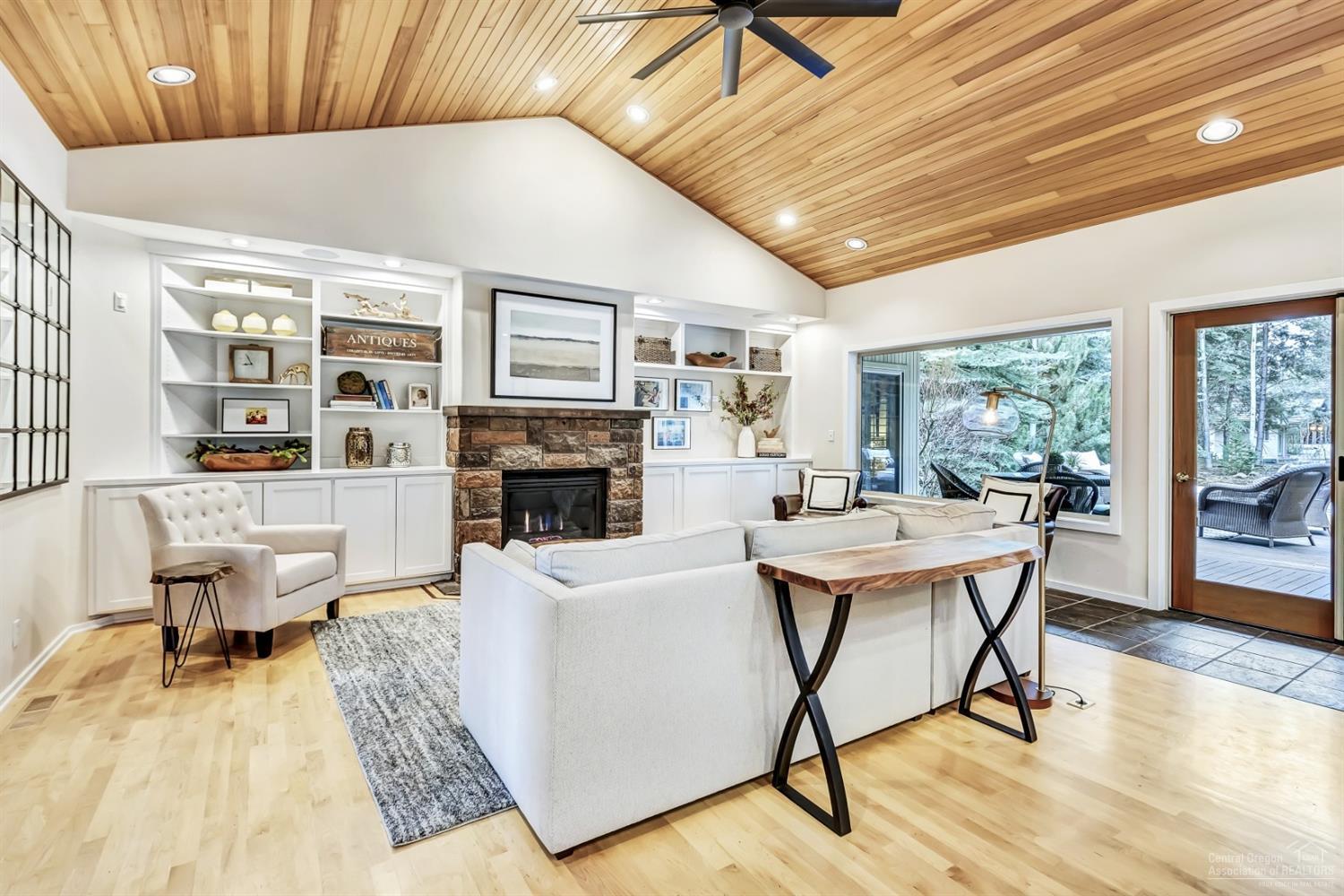 Broken Top - Residential