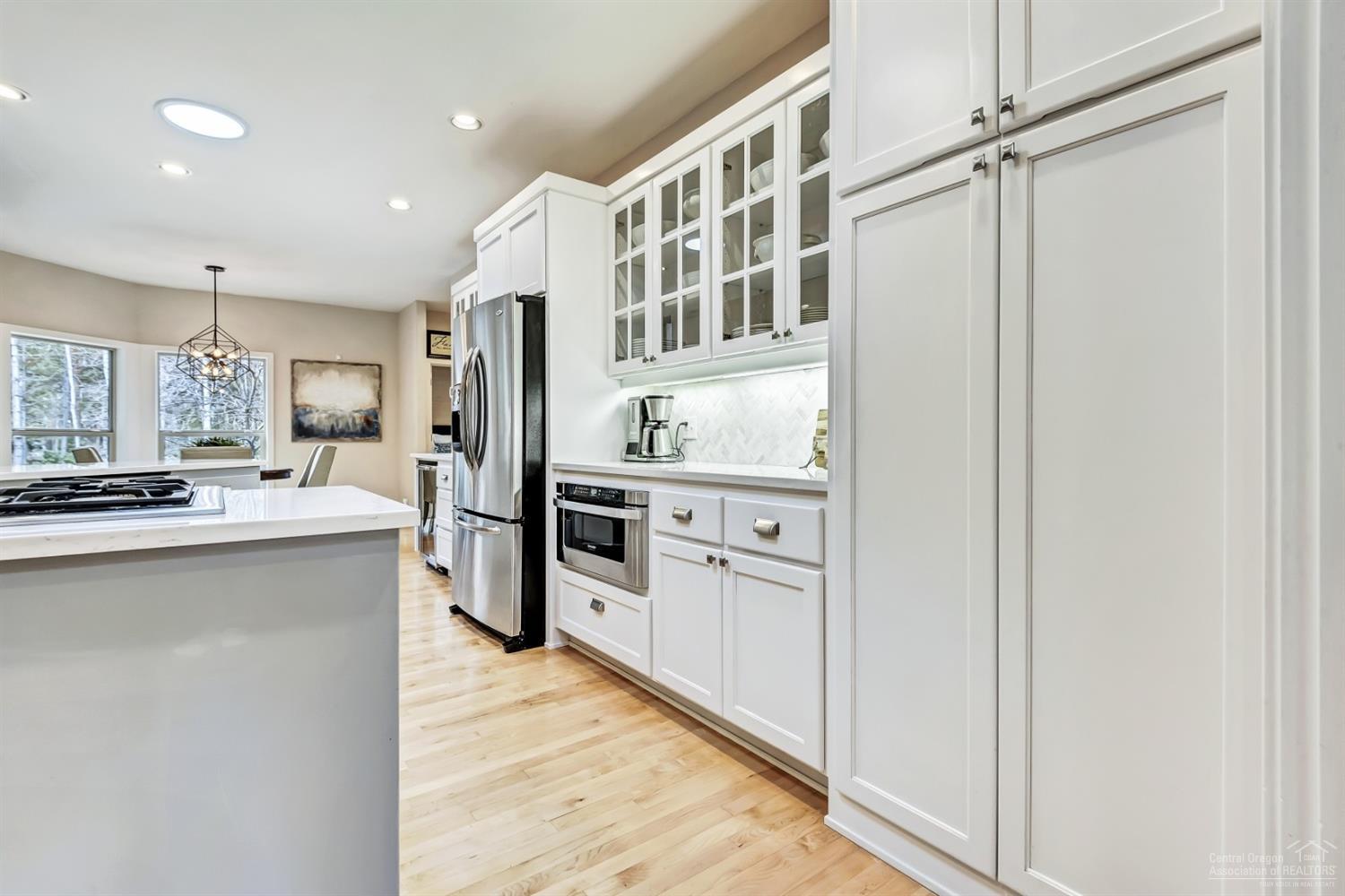 Broken Top - Residential