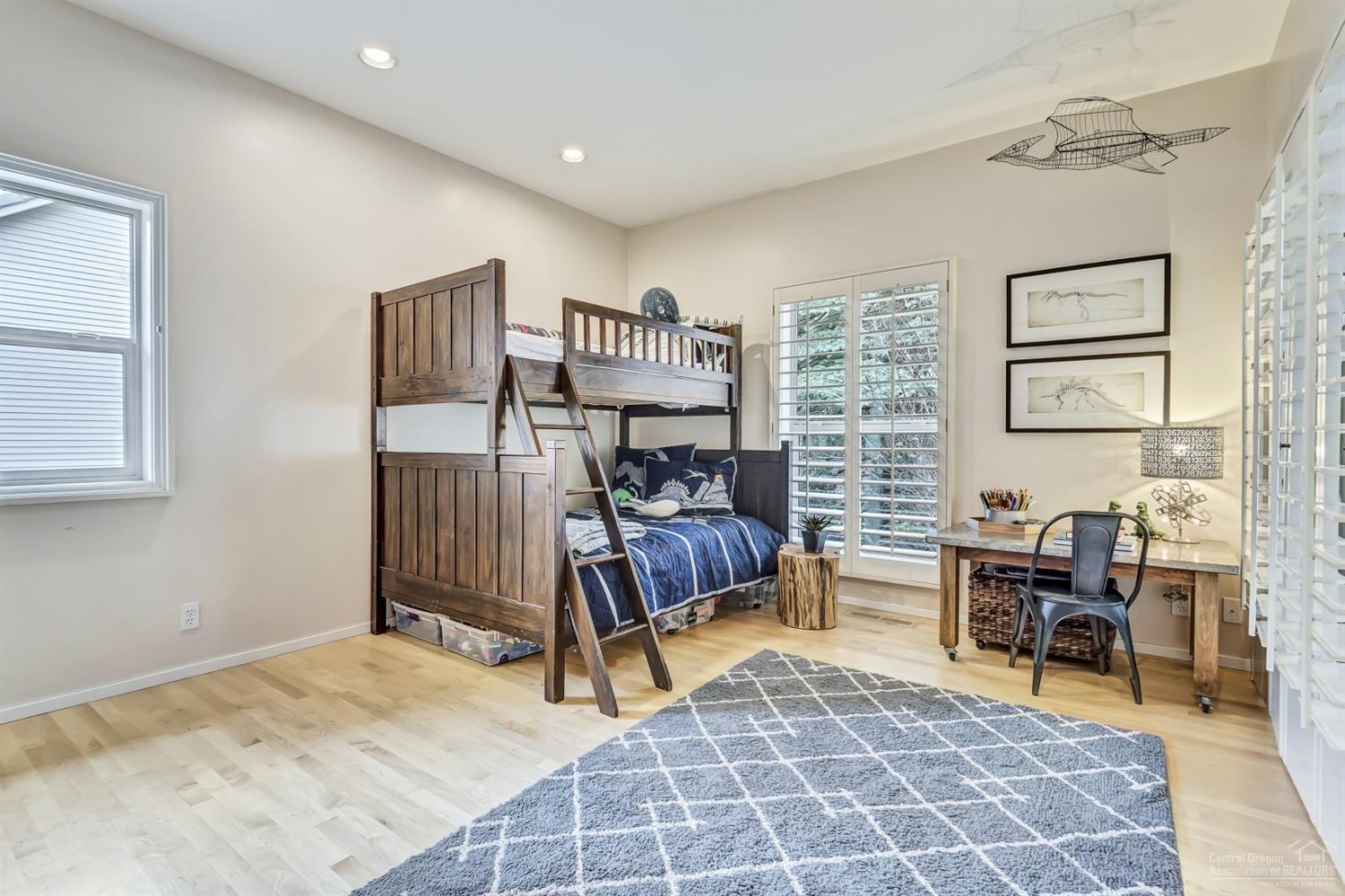 Broken Top - Residential