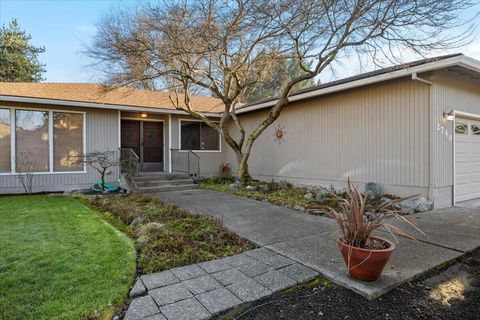 Tiny photo for 2740 Prescott Street, Medford, OR 97504 (MLS # 220213827)