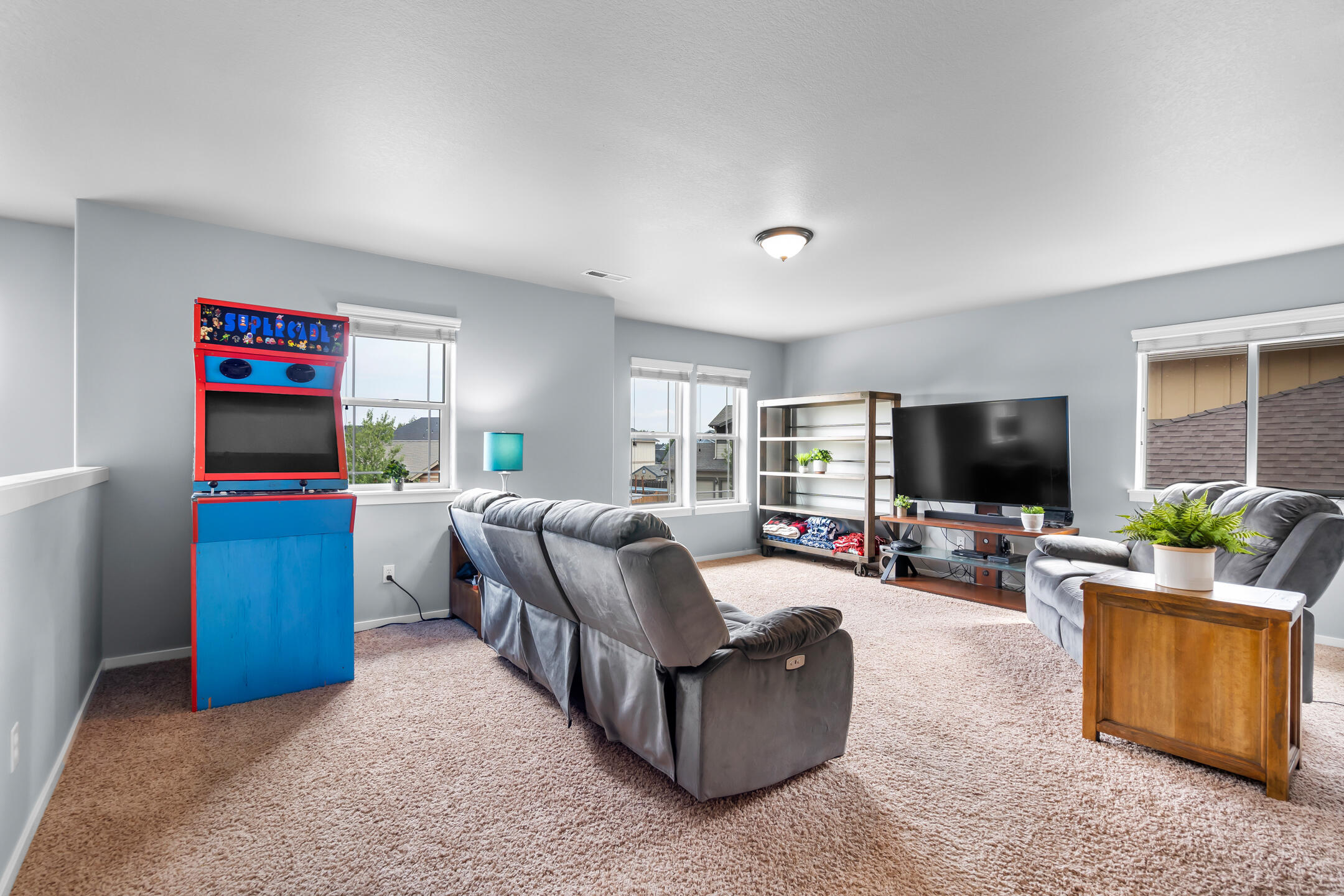 Ni Lah Sha Village - Residential