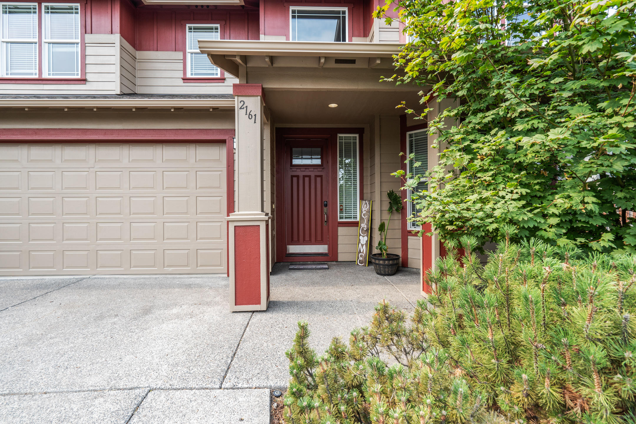 Ni Lah Sha Village - Residential