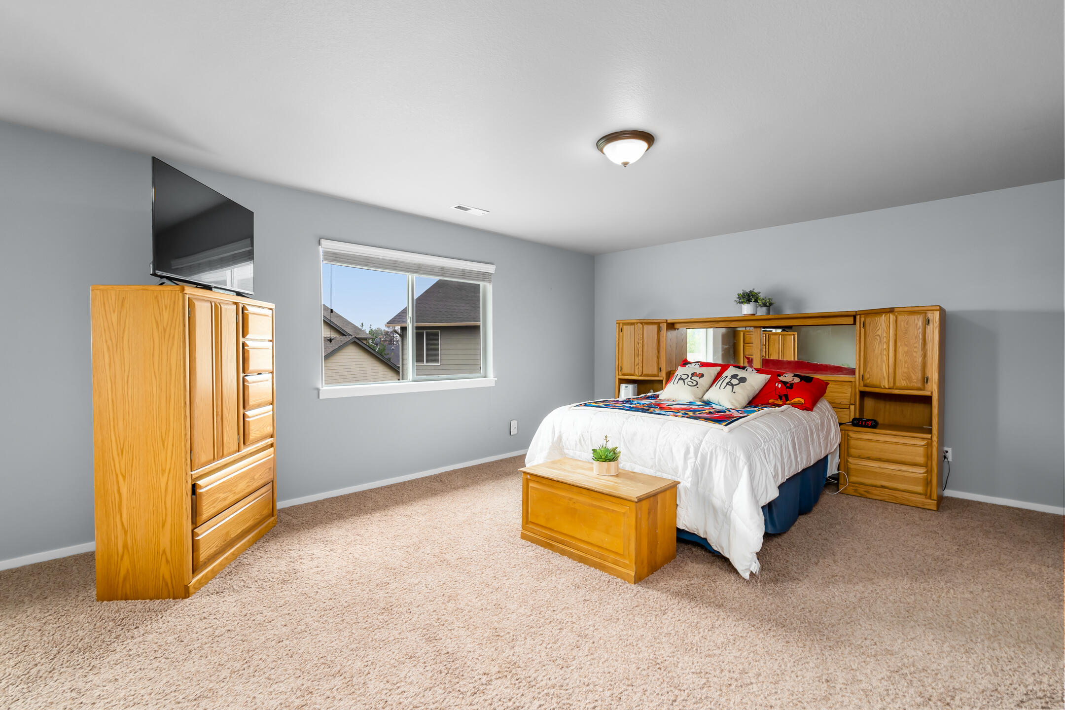 Ni Lah Sha Village - Residential