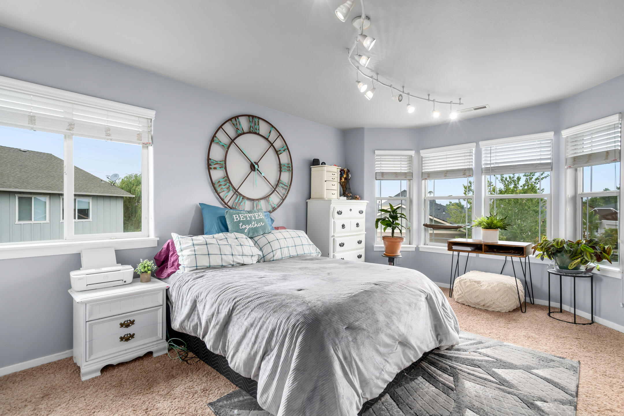 Ni Lah Sha Village - Residential