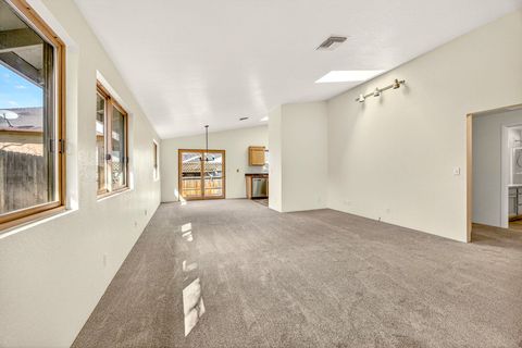 Tiny photo for 239 E Hersey Street, Ashland, OR 97520 (MLS # 220217572)