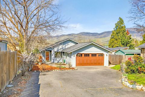 Tiny photo for 239 E Hersey Street, Ashland, OR 97520 (MLS # 220217572)