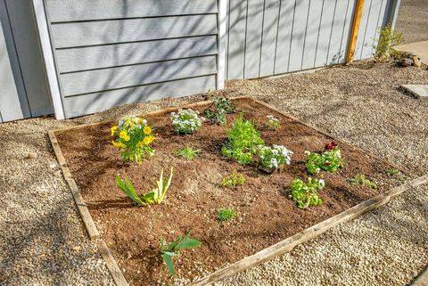 Tiny photo for 239 E Hersey Street, Ashland, OR 97520 (MLS # 220217572)