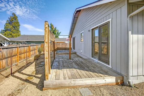 Tiny photo for 239 E Hersey Street, Ashland, OR 97520 (MLS # 220217572)
