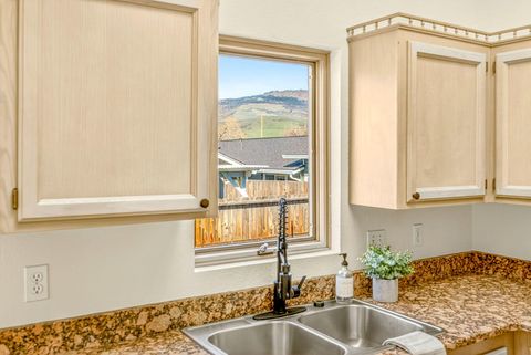 Tiny photo for 239 E Hersey Street, Ashland, OR 97520 (MLS # 220217572)