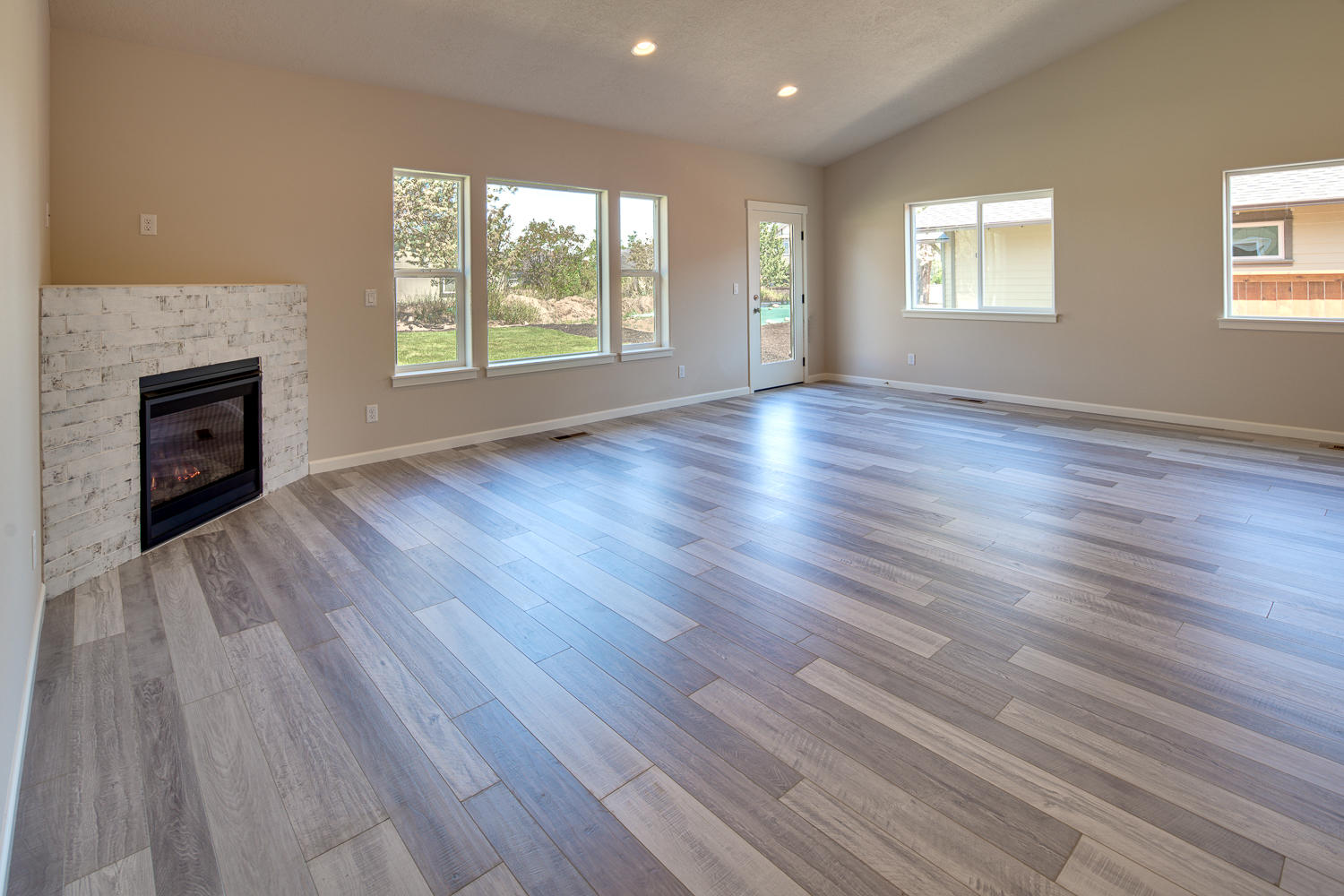 Canyon Rim Village - Residential