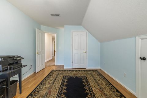 Tiny photo for 10831 Kestrel Road, Klamath Falls, OR 97601 (MLS # 220220172)