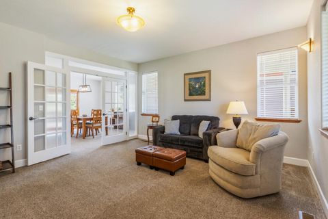 Tiny photo for 10831 Kestrel Road, Klamath Falls, OR 97601 (MLS # 220220172)