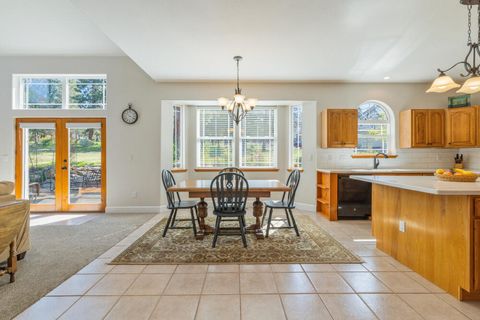 Tiny photo for 10831 Kestrel Road, Klamath Falls, OR 97601 (MLS # 220220172)
