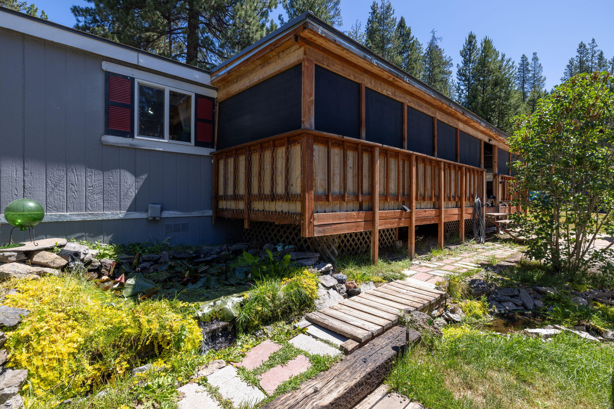 137127 Main Street