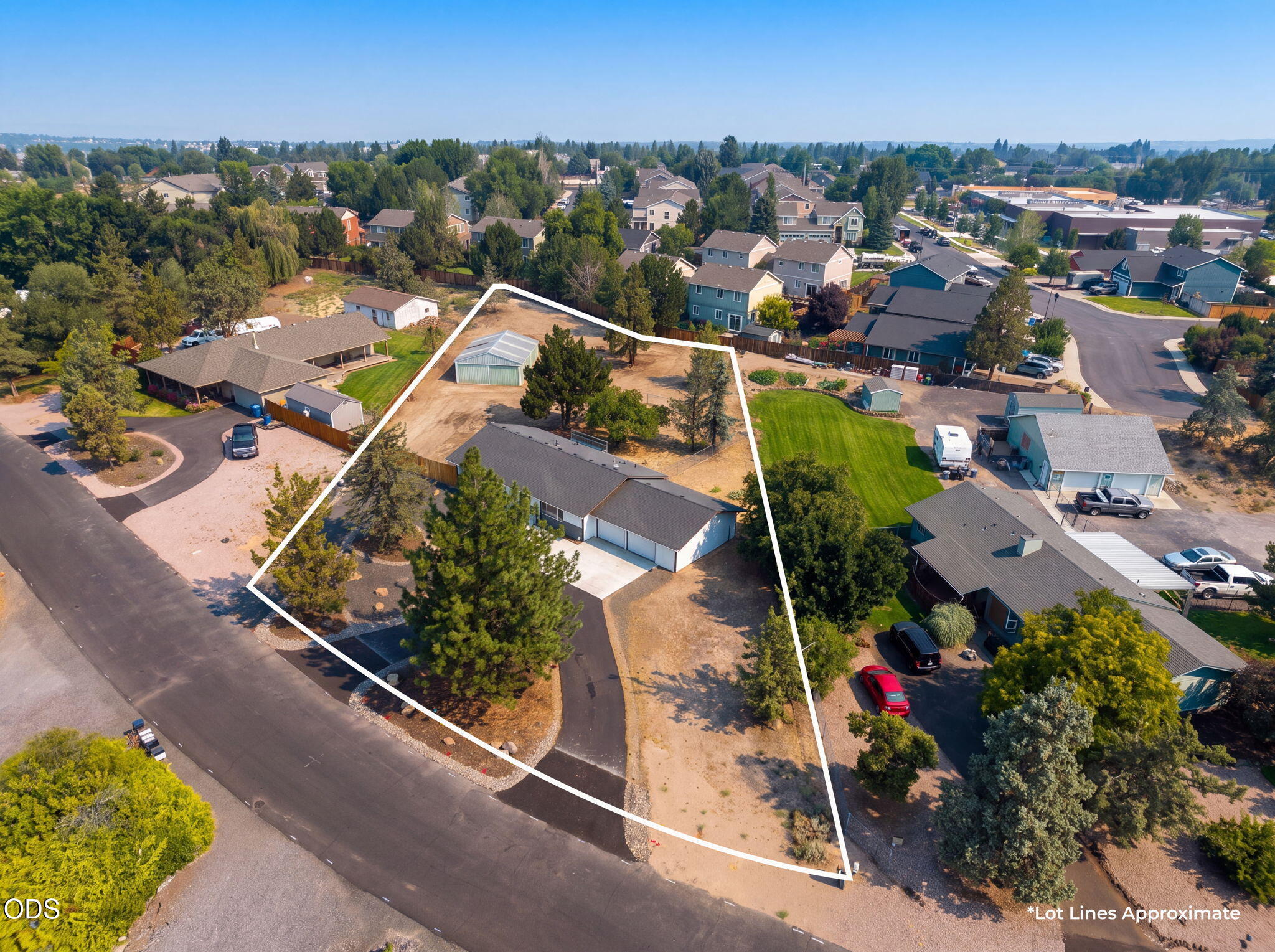 2563 SW Cascade Avenue