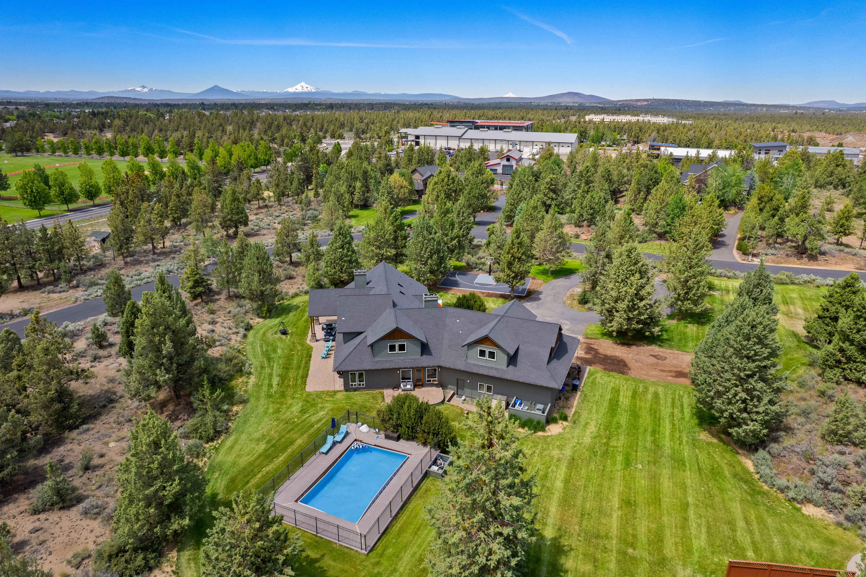20960 Royal Oak Circle