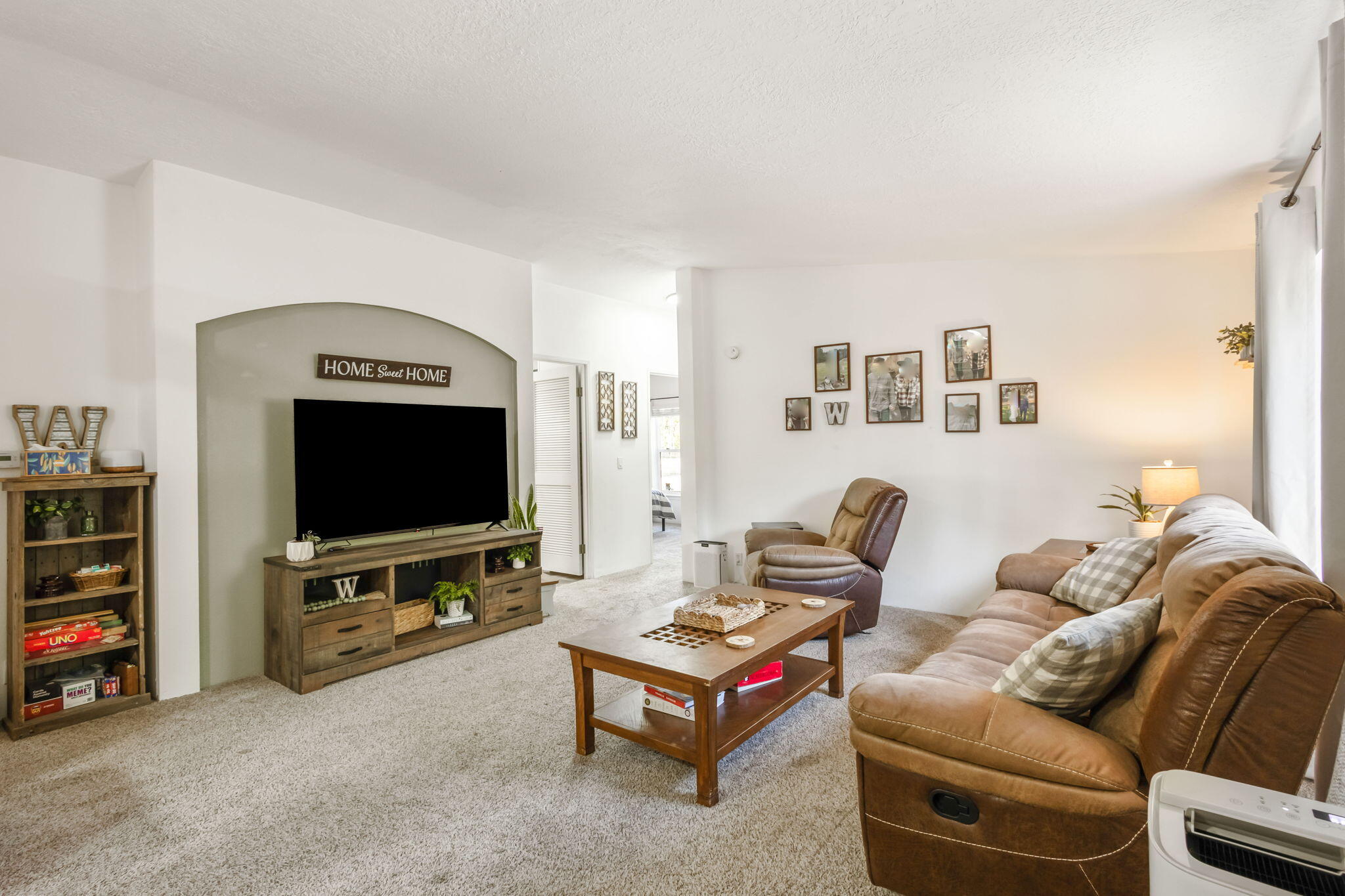 Los Pinos - Residential