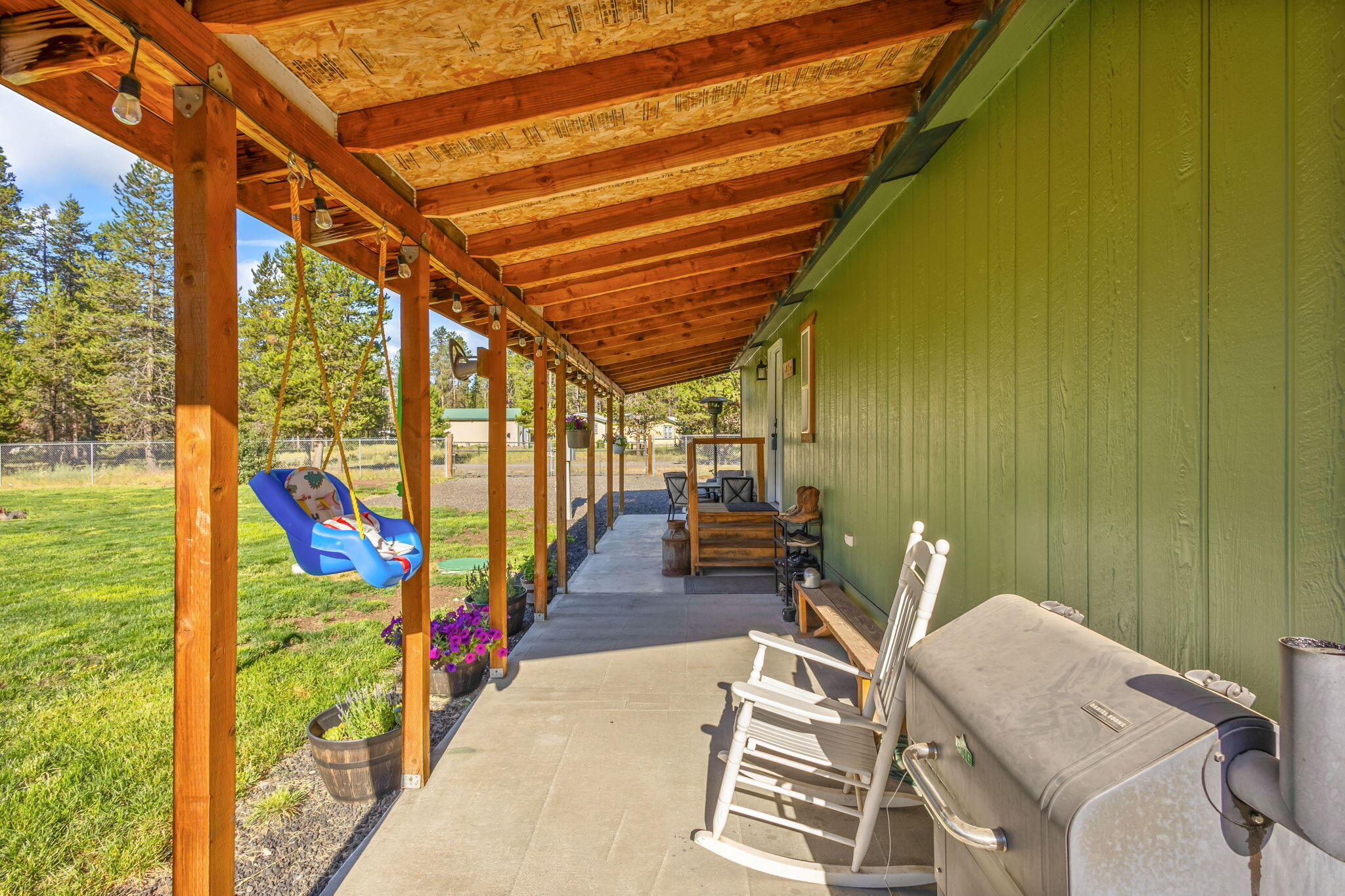 Los Pinos - Residential