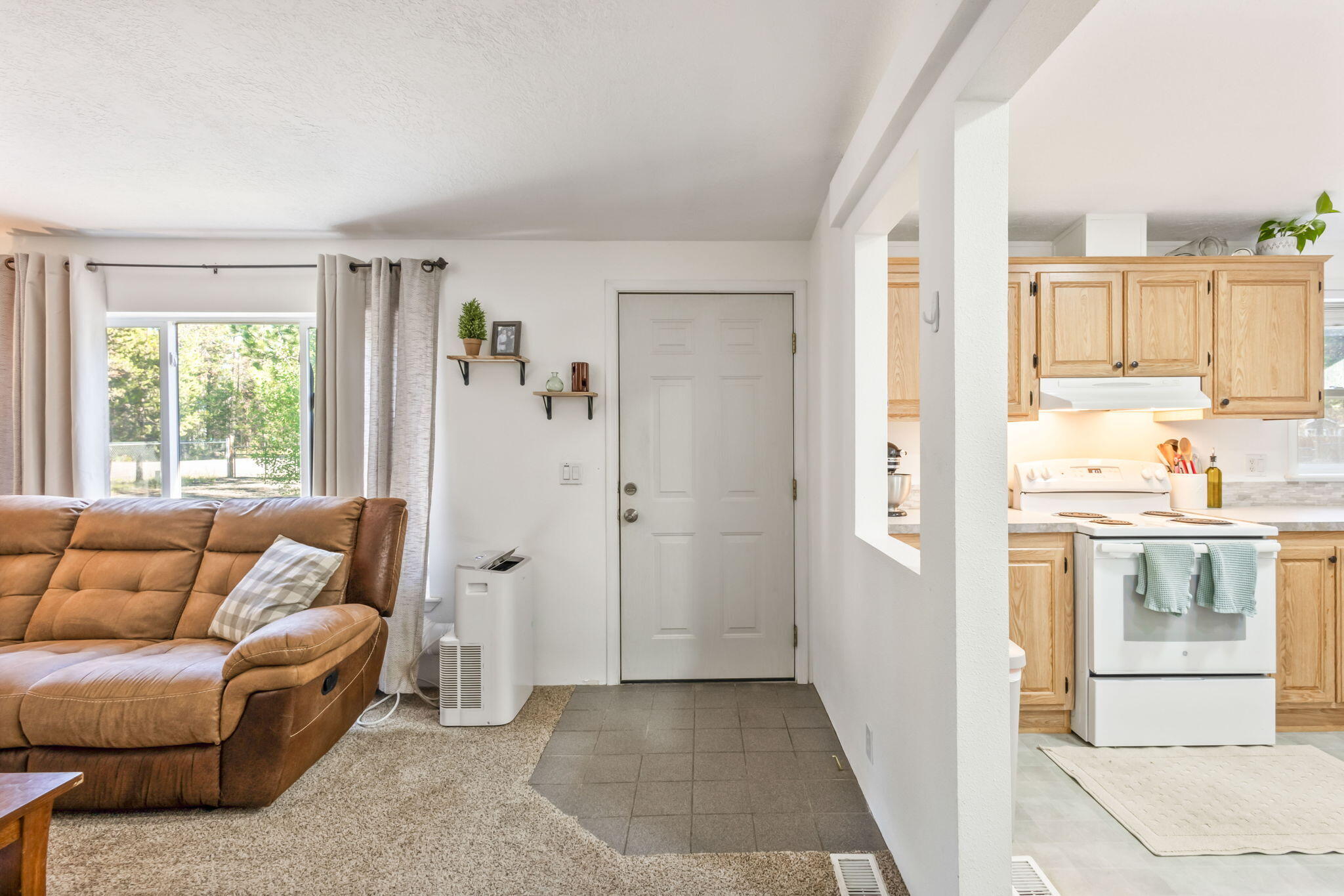 Los Pinos - Residential