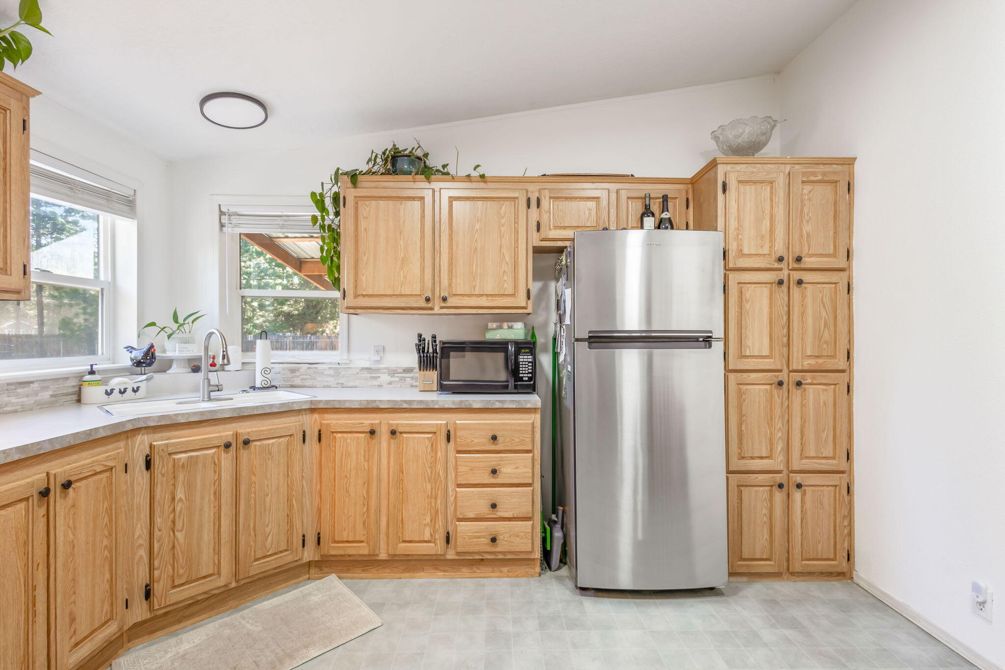 Los Pinos - Residential