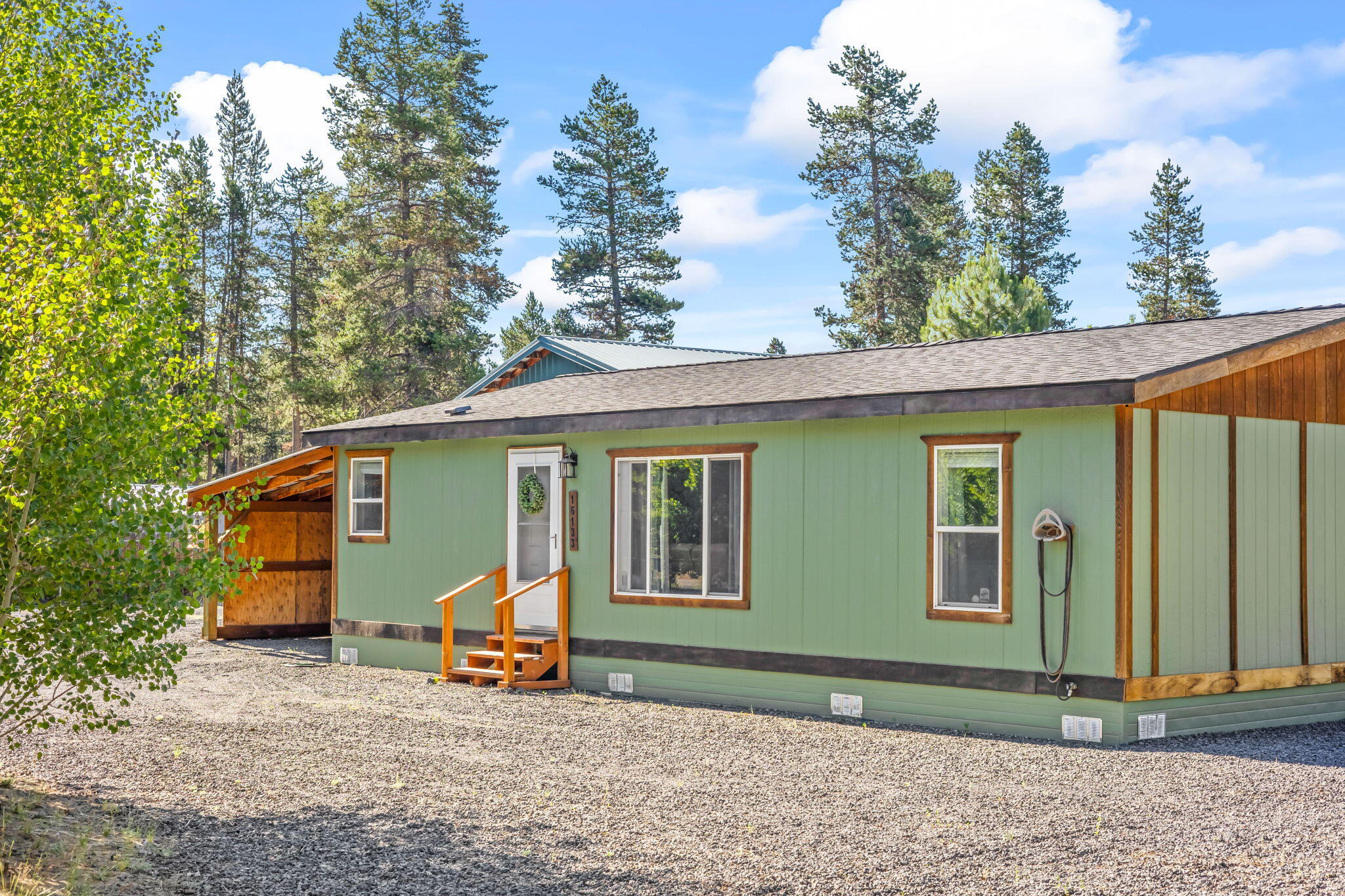 Los Pinos - Residential