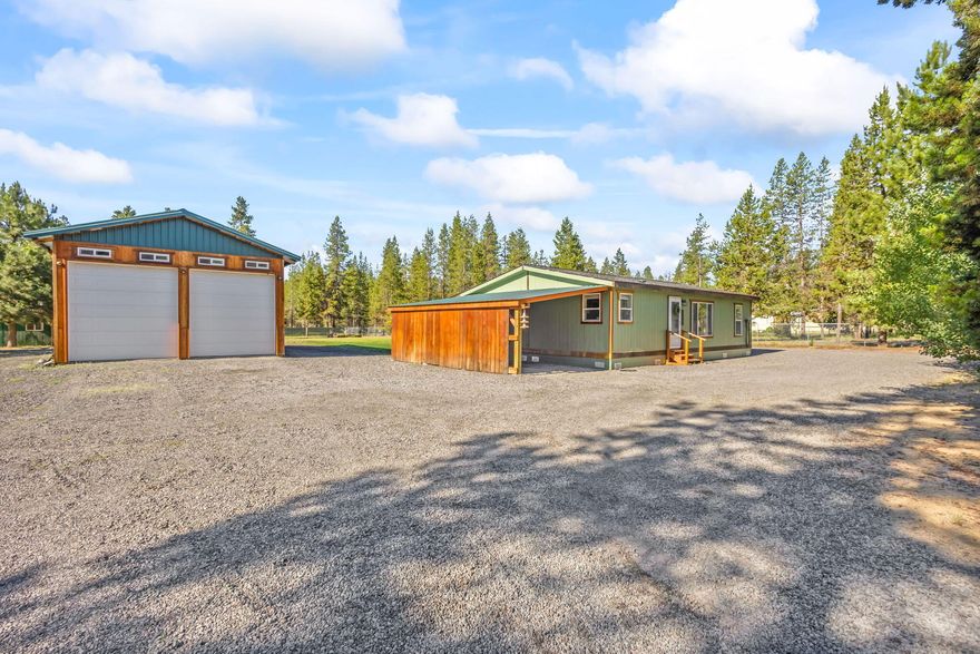 Priced to Sell. Nicely updated 3 bedroom 2 full bath MFH on just over an acre. 24x40 Enclosed outbuilding with two 14
foot roll doors. RV parking, fully fenced with three gate access. 12x24 horse barn with separate fencing. Large yard and small raised bed garden area. Sit on the covered back porch and enjoy the quite setting and firepit area. Past successful air bnb with potential for rental income. Buyer responsible for all due diligence of property usage with county. Great location near La Pine State
Park, miles of trails and close to BLM access areas