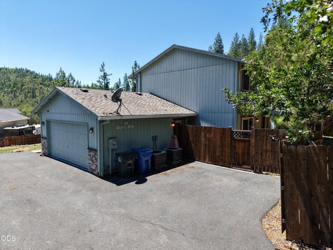 Tiny photo for 10 Quail Run Drive, Shady Cove, OR 97539 (MLS # 220223175)