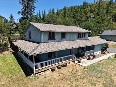 Photo of 10 Quail Run Drive, Shady Cove, OR 97539 (MLS # 220223175)