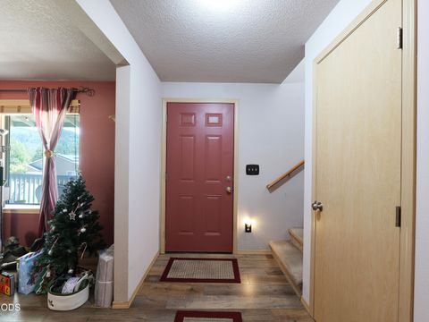 Tiny photo for 10 Quail Run Drive, Shady Cove, OR 97539 (MLS # 220223175)