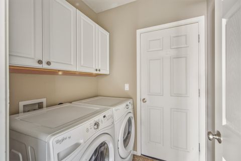 Tiny photo for 3391 SW Metolius Meadow Court, Redmond, OR 97756 (MLS # 220212698)