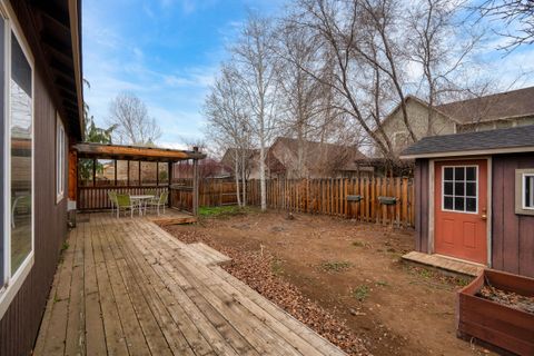 Tiny photo for 3391 SW Metolius Meadow Court, Redmond, OR 97756 (MLS # 220212698)